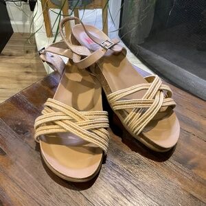 Women's Tan Sandals